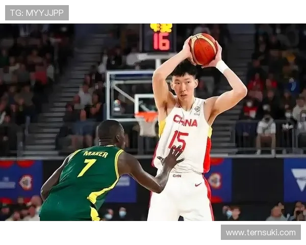 周琦表现惊艳豪华两双助力球队赢得比赛展现超强统治力